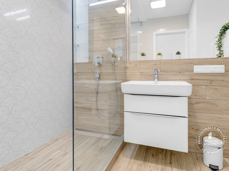  ŠPIČKOVO KOMPLETNE ZARIADENÝ 2-izb. byt bez kompromisov