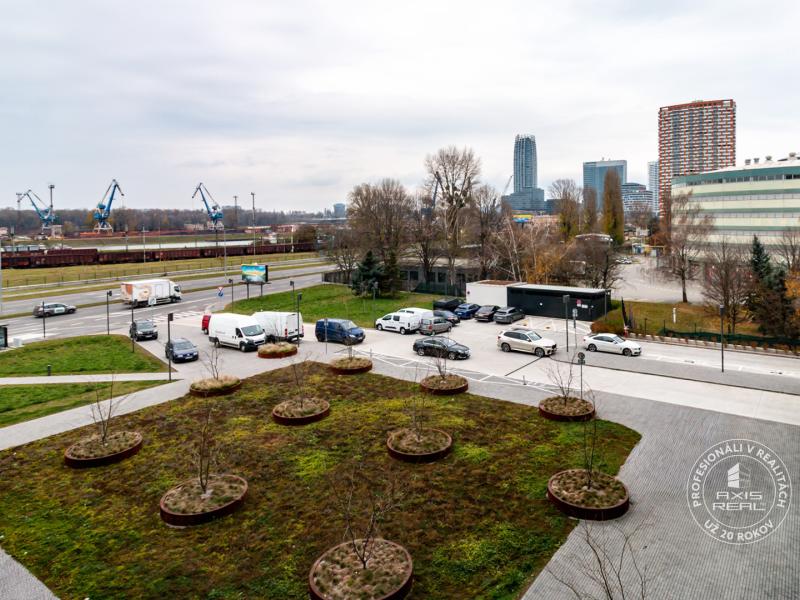  2-izbový byt s LODŽIOU, PARKOVANÍM A KOMUNITNOU TERASOU