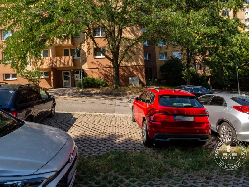  Moderný 3-izb. byt s LODŽIOU a KLÍMOU, BA - DNV, P. Horova