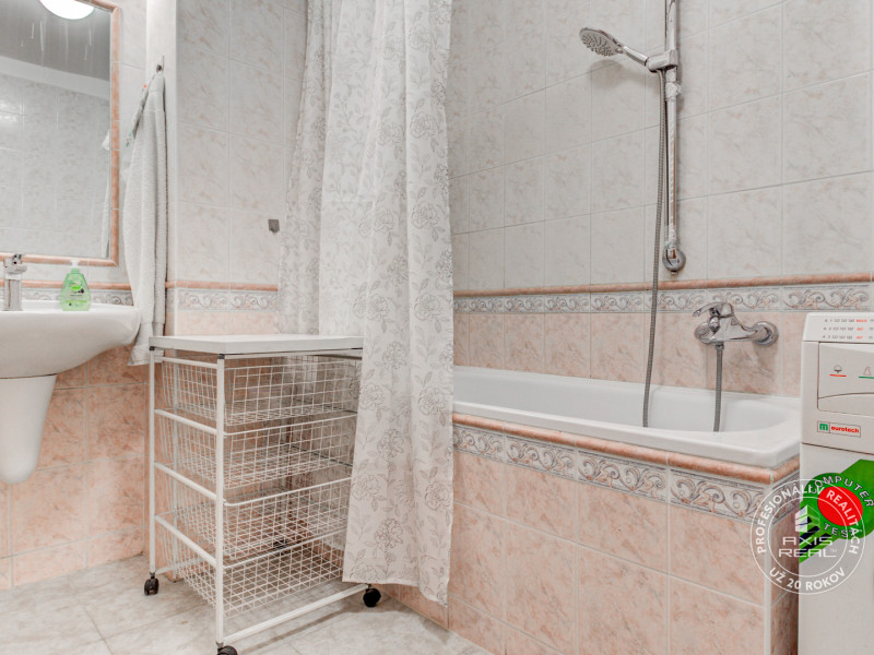  ODDELENÉ IZBY, parking, PETFRIENDLY, N.Mesto, Junácka