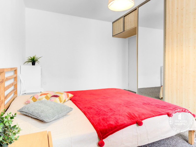  Zariadený 2-izbový byt, DVE NEPRIECHODNÉ IZBY, OC RETRO