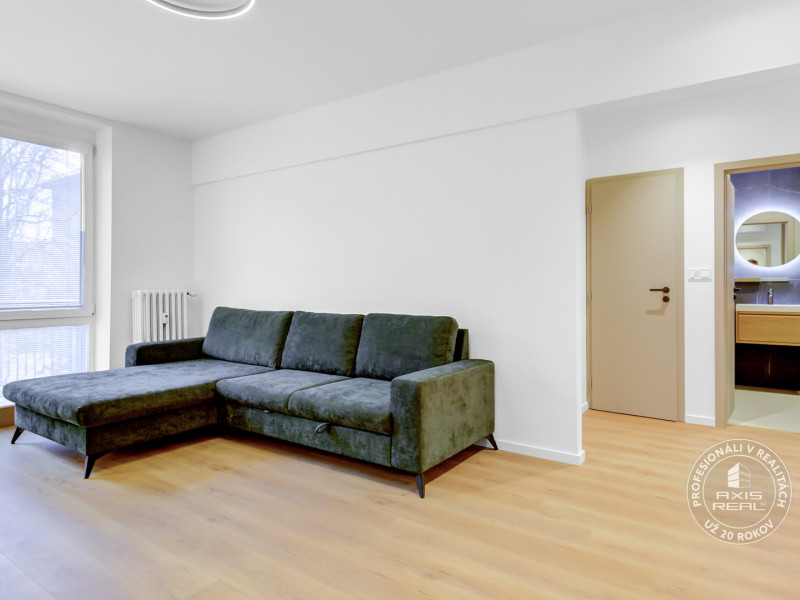 Rent One br. apt, all new, aircon, storage cellar, Budovatelska, Nivy