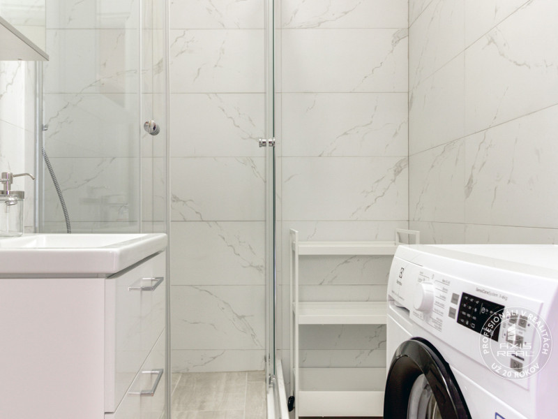   3-izb. byt, 2 x LODŽIA, BA III. Rača, Karpatské nám.