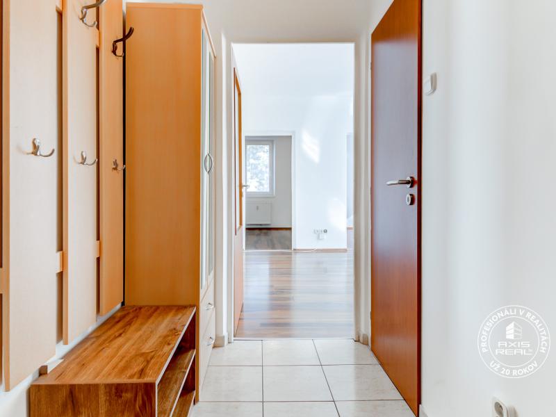   NEZARIADENÝ 2,5-izb.byt, 11m2 LODŽIA, BA IV., Červeňákova