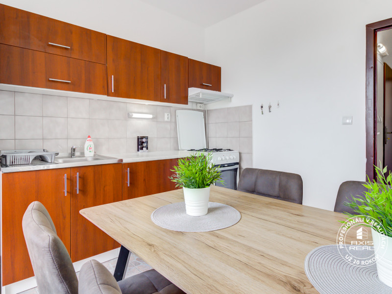 Rent Three bedroom apartment, Three bedroom apartment, Röntgenova, Bra