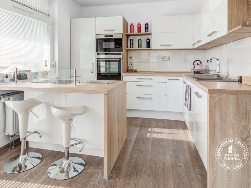 Rent Spacious 2 room  apt., balcony, parking, AIRCON, Lamač, Bakošova