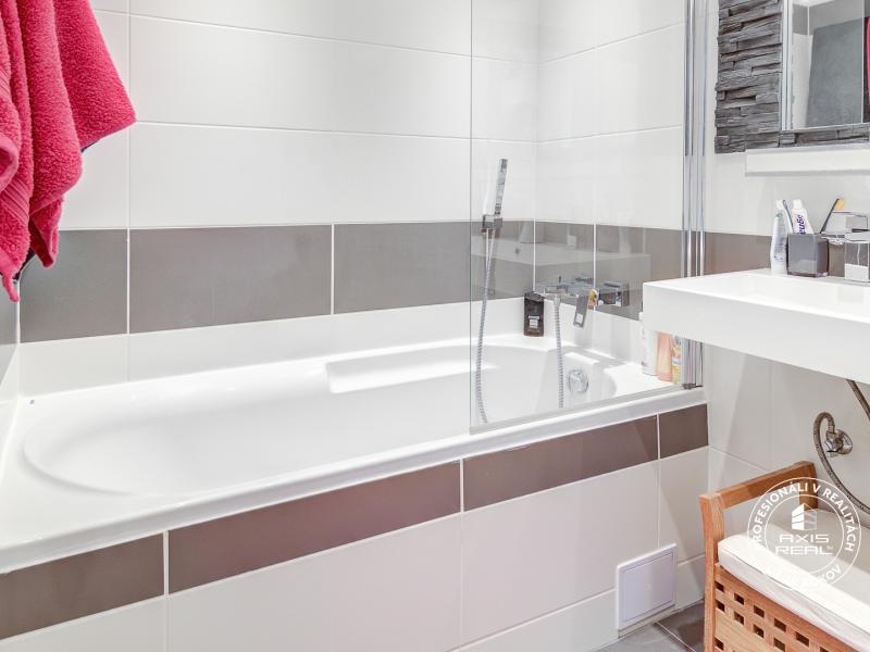 Rent Spacious 2 room  apt., balcony, parking, AIRCON, Lamač, Bakošova