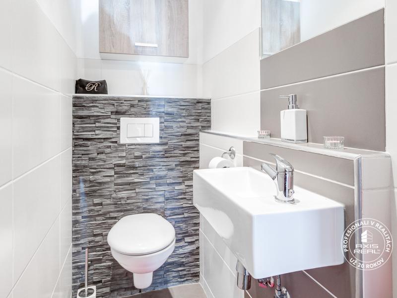 Rent Spacious 2 room  apt., balcony, parking, AIRCON, Lamač, Bakošova