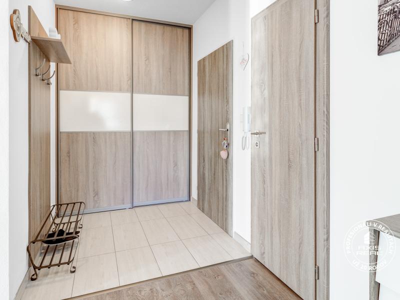 Rent Spacious 2 room  apt., balcony, parking, AIRCON, Lamač, Bakošova