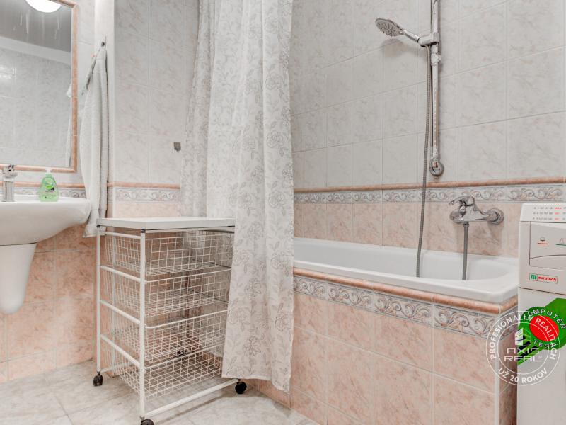  REZERVOVANÉ, parking, PETFRIENDLY, N.Mesto, Junácka