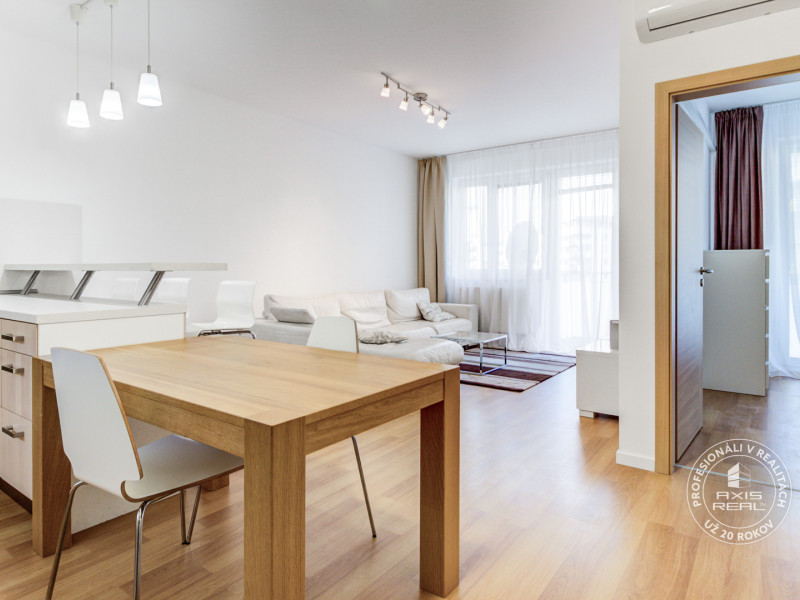  3i, garáž. státie, klíma, pivnica, balkón Hraničná ul. 