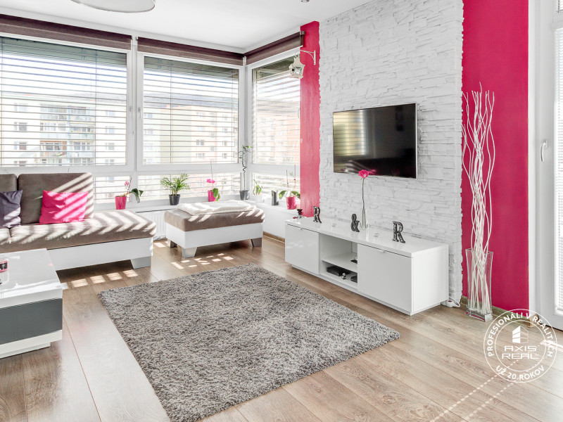 Rent Spacious 2 room  apt., balcony, parking, AIRCON, Lamač, Bakošova