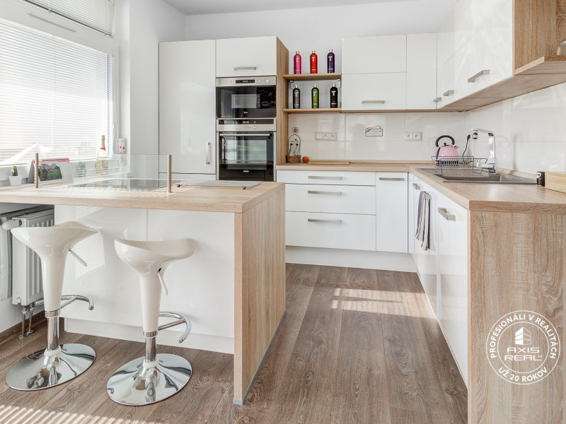 Rent Spacious 2 room  apt., balcony, parking, AIRCON, Lamač, Bakošova