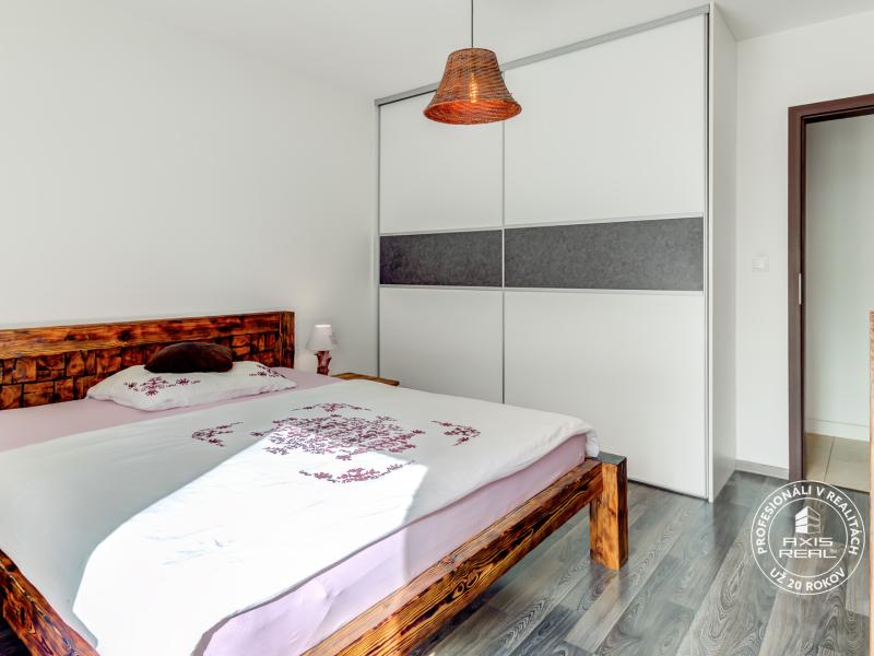   RODINNÝ DOM, KLIMATIZÁCIA, ROVINKA, Veľké Košariská