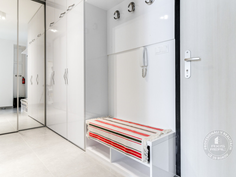  2-izbák, PARKOVANIE, novostavba, Dúbravka, Pri hrubej lúke