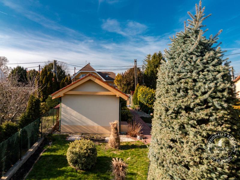 House Kvetoslavov, 4 rooms, garage,  gazebo, large plot of land 1436m2