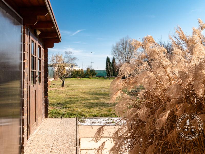 House Kvetoslavov, 4 rooms, garage,  gazebo, large plot of land 1436m2