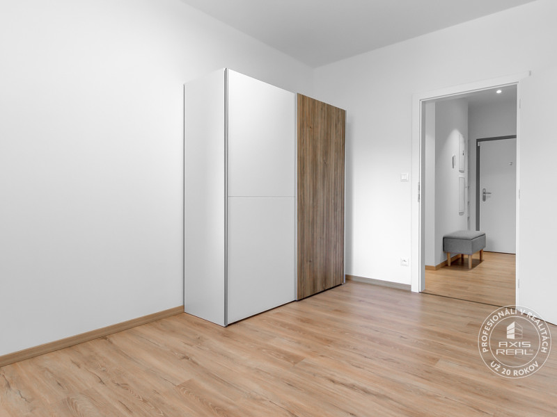  Pekný 3-izbový byt s KLIMATIZÁCIOU a PARKOVACÍM MIESTOM