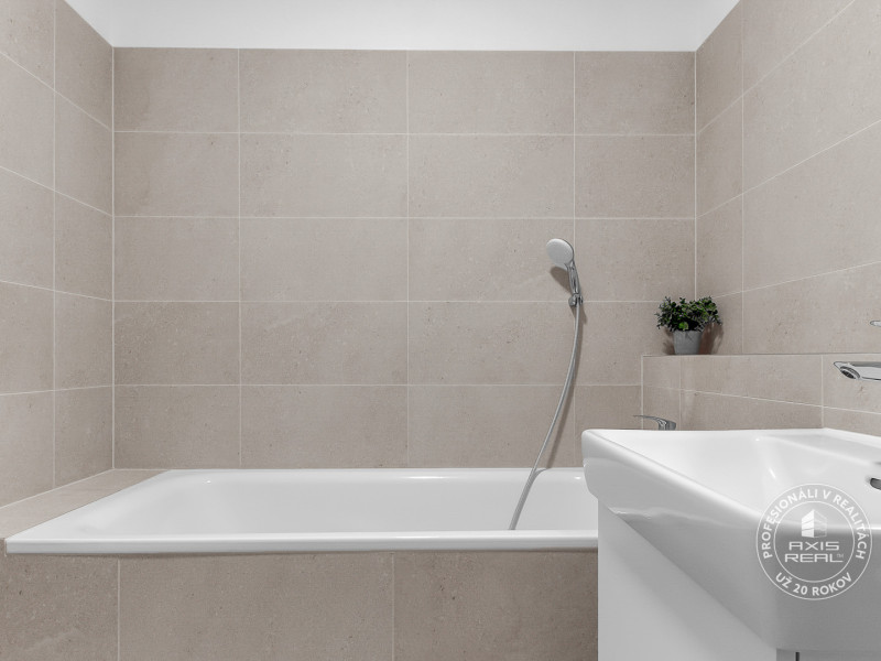  Pekný 3-izbový byt s KLIMATIZÁCIOU a PARKOVACÍM MIESTOM