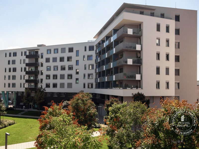  Pekný 3-izbový byt s KLIMATIZÁCIOU a PARKOVACÍM MIESTOM