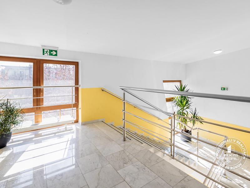 Sale Single studio, Single studio, Antolská, Bratislava - Petržalka, S