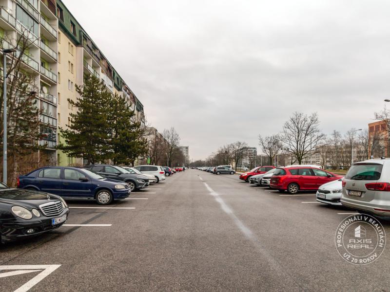   2-izbový byt s lodžiou, TOP LOKALITA RUŽINOV, Súmračná ul