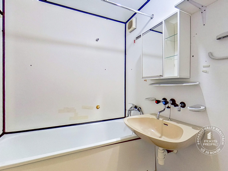   Priestranný 1-izbový byt, Stará Ľubovňa, Za vodou