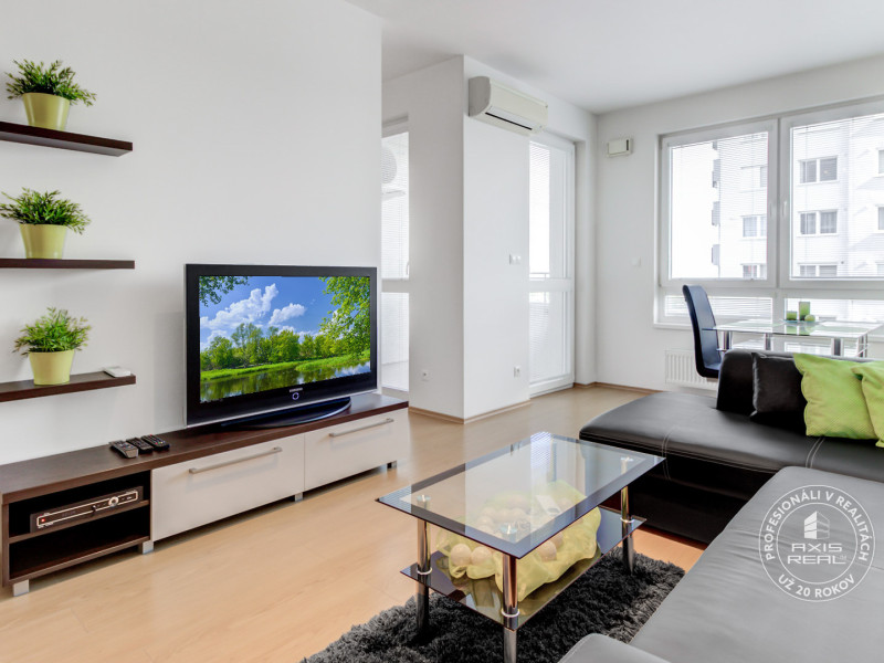 Rent 1-Bedbedroom apartment, AC, LOGGIA, GARAGE, Bratislava, Slovakia