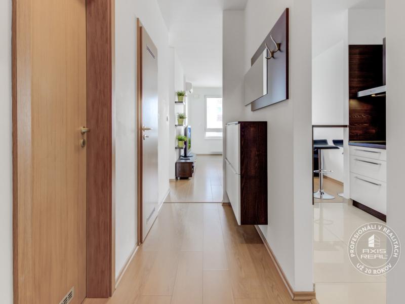 Rent 1-Bedbedroom apartment, AC, LOGGIA, GARAGE, Bratislava, Slovakia