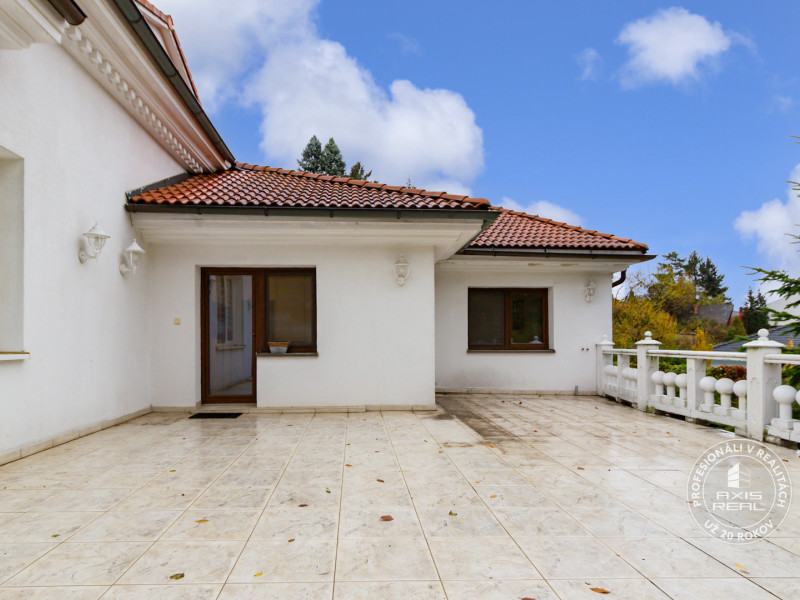  2-izb. byt v RD, TERASA, BA IV Dúbravka, Tavarikova Osada