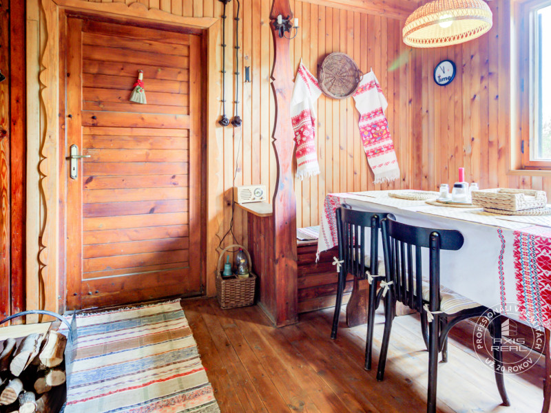  Dvojpodlažná chata v krásnom prostredí Buková, okr. Trnava