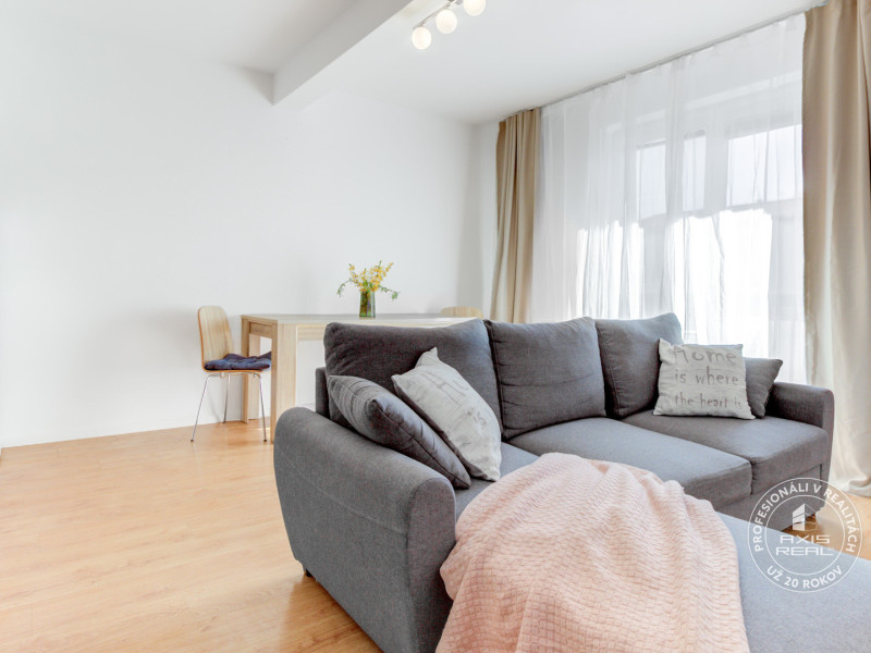  Príjemný 2-izb.byt, LODŽIA, Stupava, Vincenta Šikulu