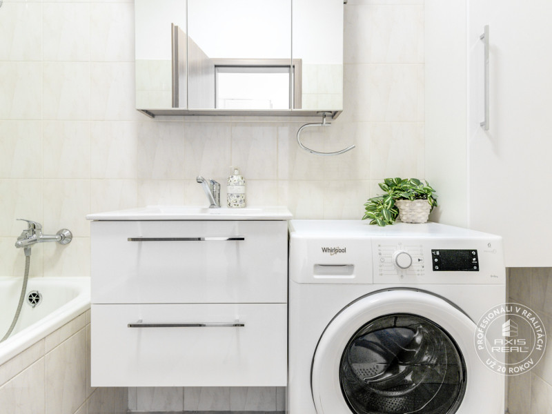  Príjemný 2-izb.byt, LODŽIA, Stupava, Vincenta Šikulu