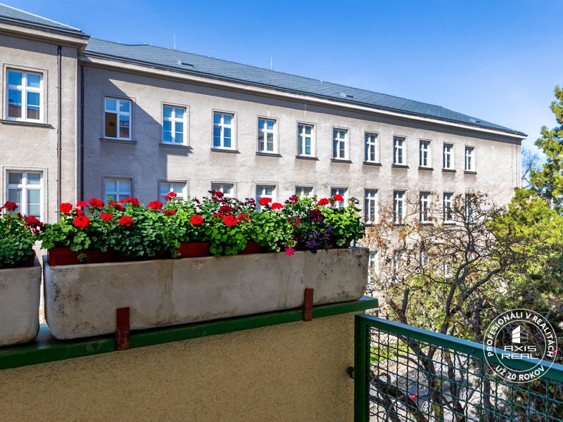   2-izbový byt, BA I. Staré Mesto, Justičná ul.