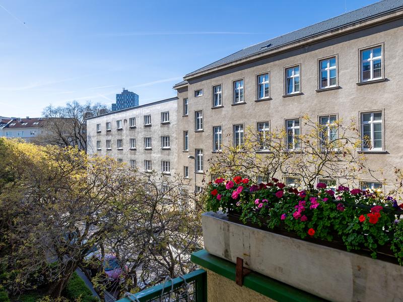   2-izbový byt, BA I. Staré Mesto, Justičná ul.