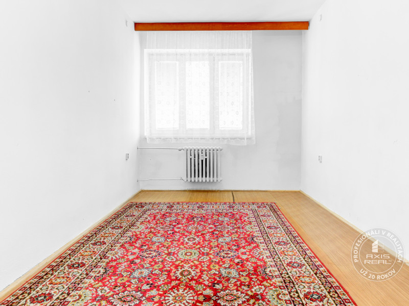  3-izbový byt na Hradnom kopci, v pôvodnom stave