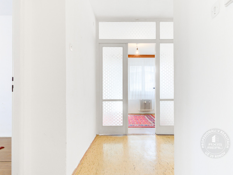  3-izbový byt na Hradnom kopci, v pôvodnom stave