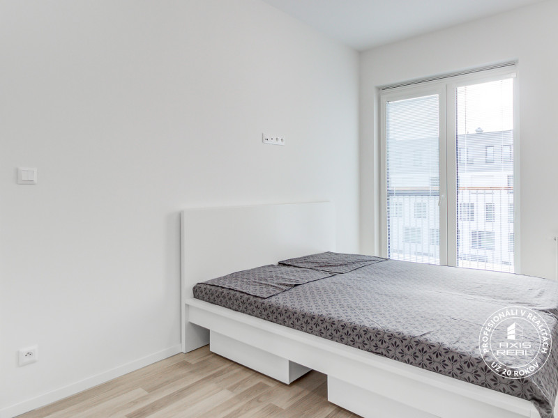 One br. apt., BALCONY-Internet, Jarabinkova Rent, Bratislava Slovakia