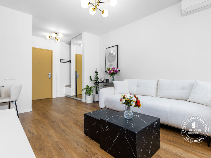  KOMFORTNÉ BÝVANIE - BORY NOVÝ DVOR S PARKOVANÍM