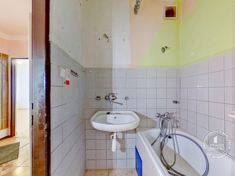  3-izbový byt S GARÁŽOU, Podolínec, ulica Družstevná