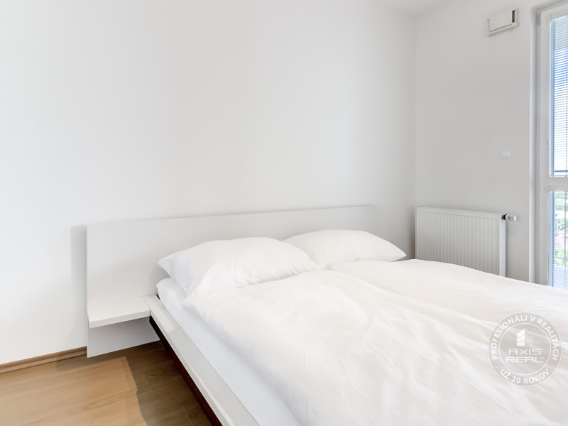  Pekný 2i byt, KLÍMA, LODŽIA, GARÁŽ, Ružinov, Kaštieľska