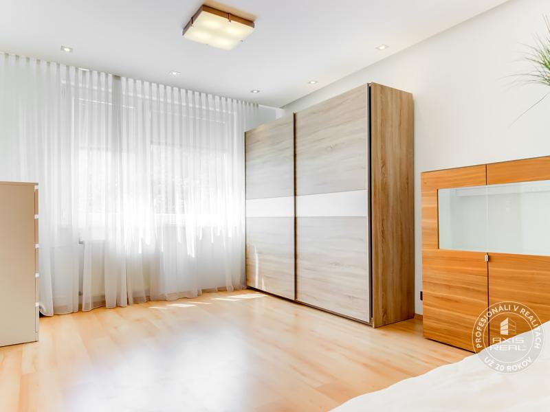  HIGH-END 2-ROOM flat with balcony, Ružinov, Rumančeková