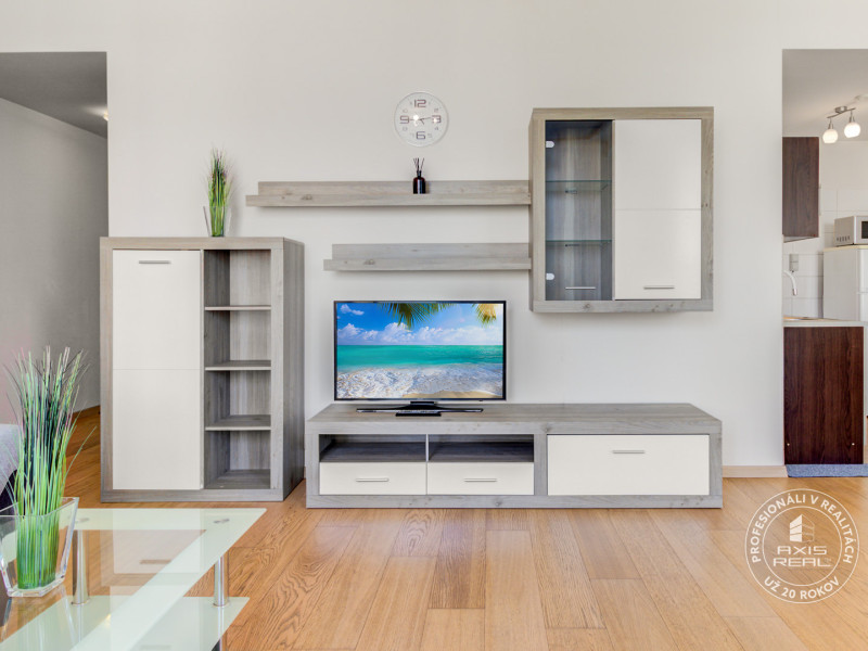  Moderný 2i apartmán, LODŽIA, PIVNICA, GARÁŽ, Panorama City