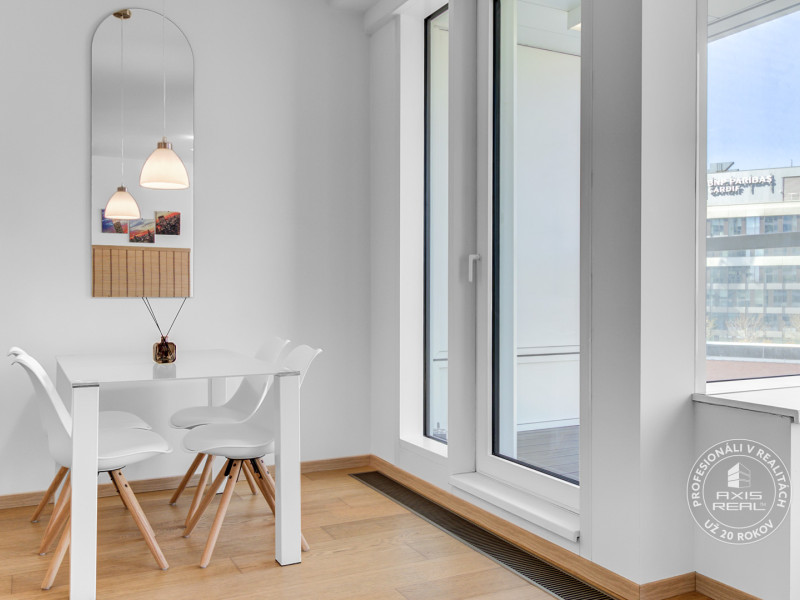  Moderný 2i apartmán, LODŽIA, PIVNICA, GARÁŽ, Panorama City