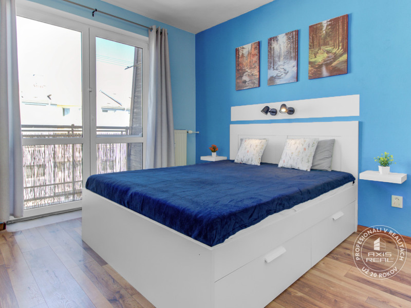  Pekný 2-izbový byt s DVOMI BALKÓNMI a KLIMATIZÁCIOU