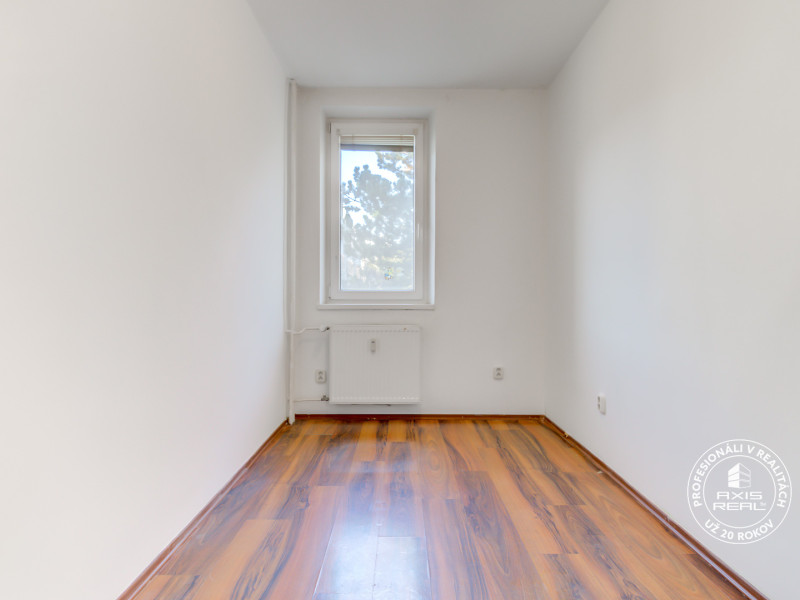   NEZARIADENÝ 2,5-izb.byt, 11m2 LODŽIA, BA IV., Červeňákova