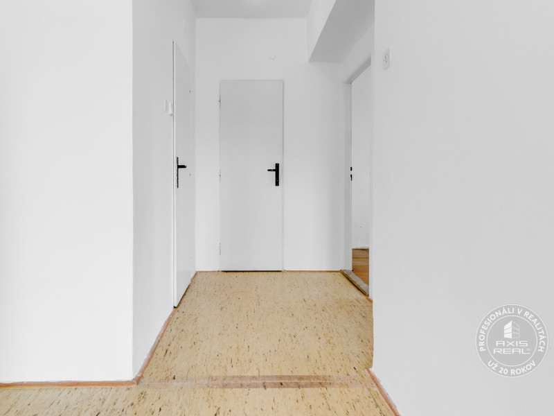  3-izbový byt na Hradnom kopci, v pôvodnom stave