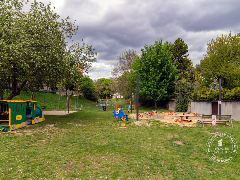  Krásny 2-izb. byt, Bratislava II Ružinov, ul. Hraničná 