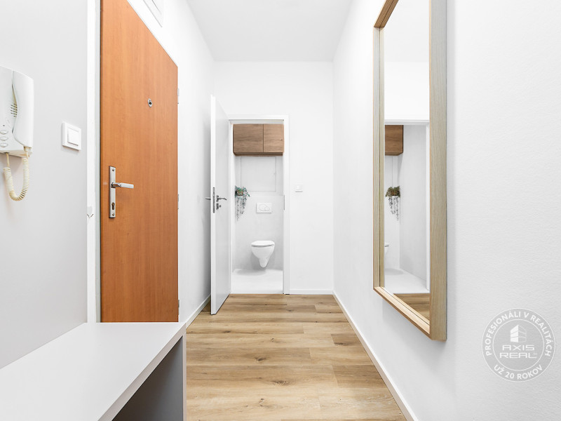  REZERVOVANÉ, DVE VEŽE, Bosákova ul.