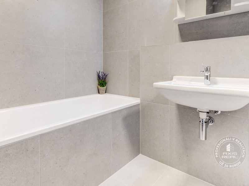  Nový1-izbový byt s BALKÓNOM a PARKOVANÍM v METROPOLISE